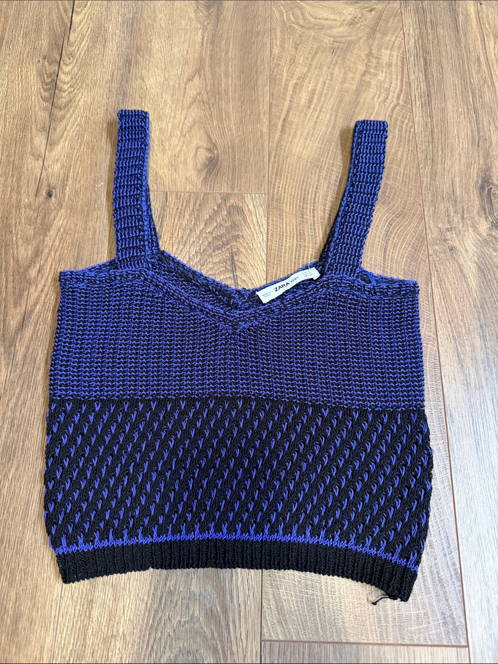 Like New Zara Black and Purple Knit Cropped Tank SZ S